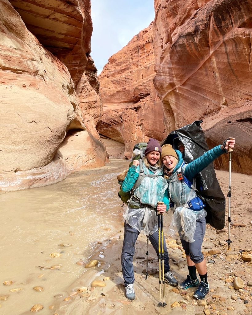 Hailey and her mom packpacking in paria canyon