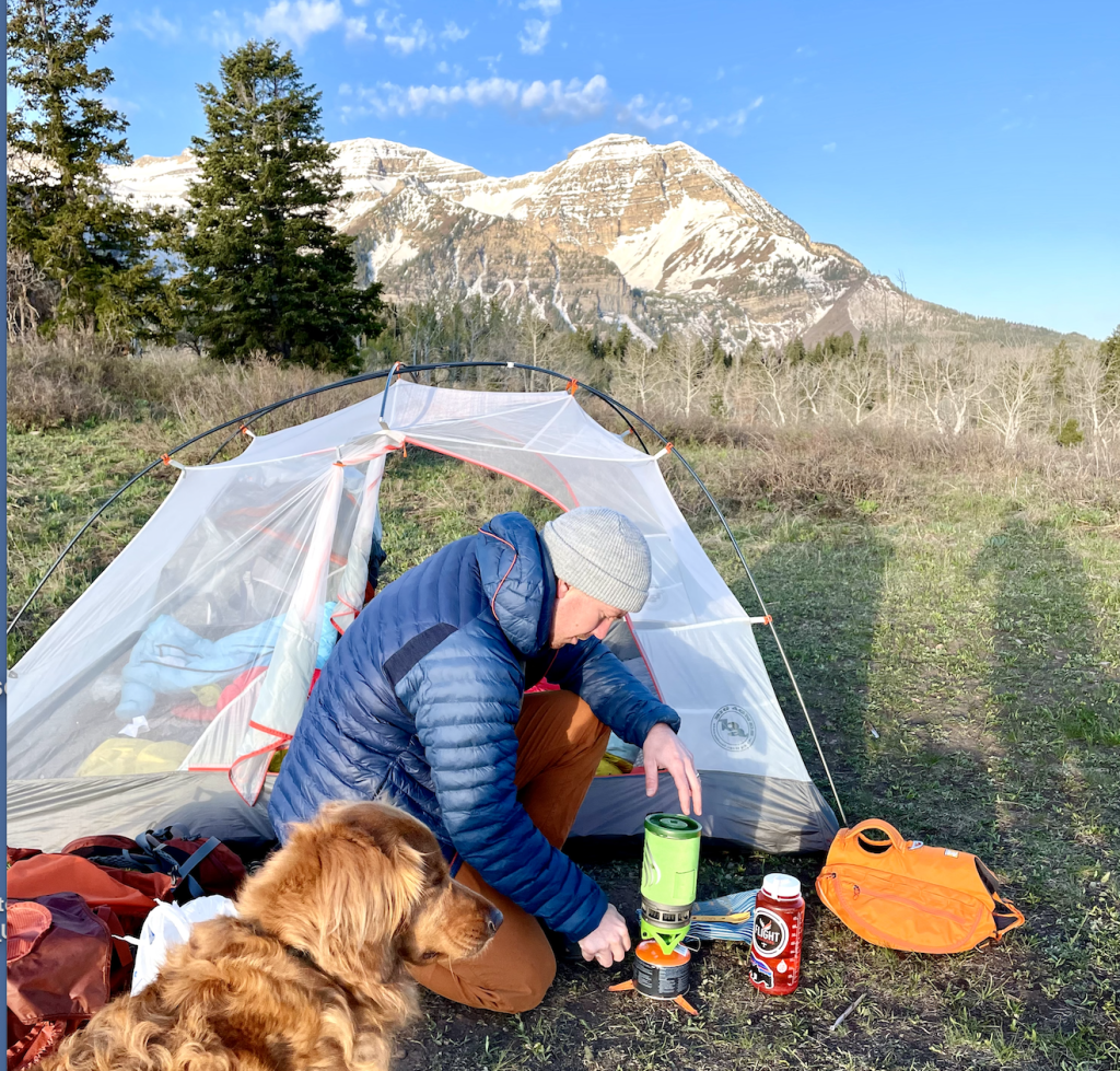 Boiling water while backpacking