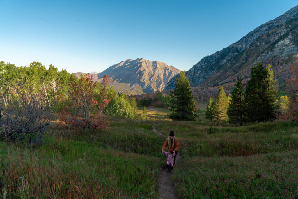 what to pack on a day hike - Layers